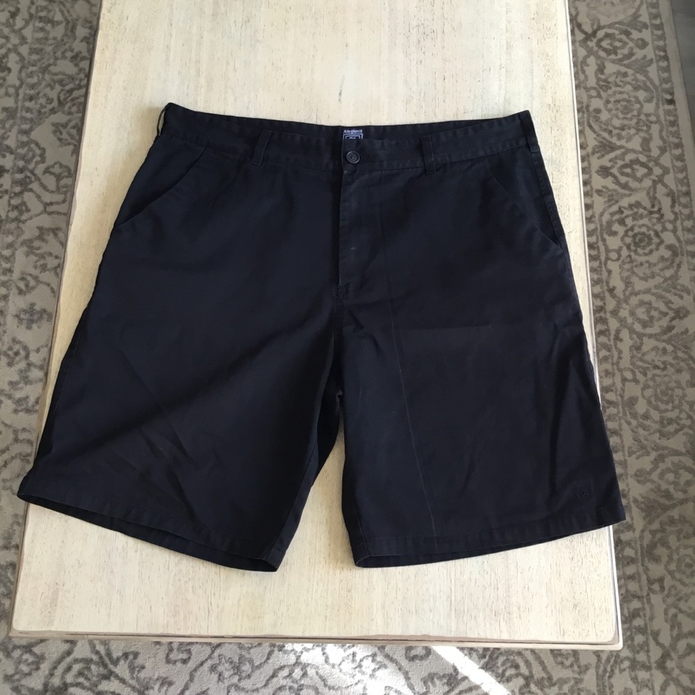 Allegiance Black Shorts Size 40 4 Pockets